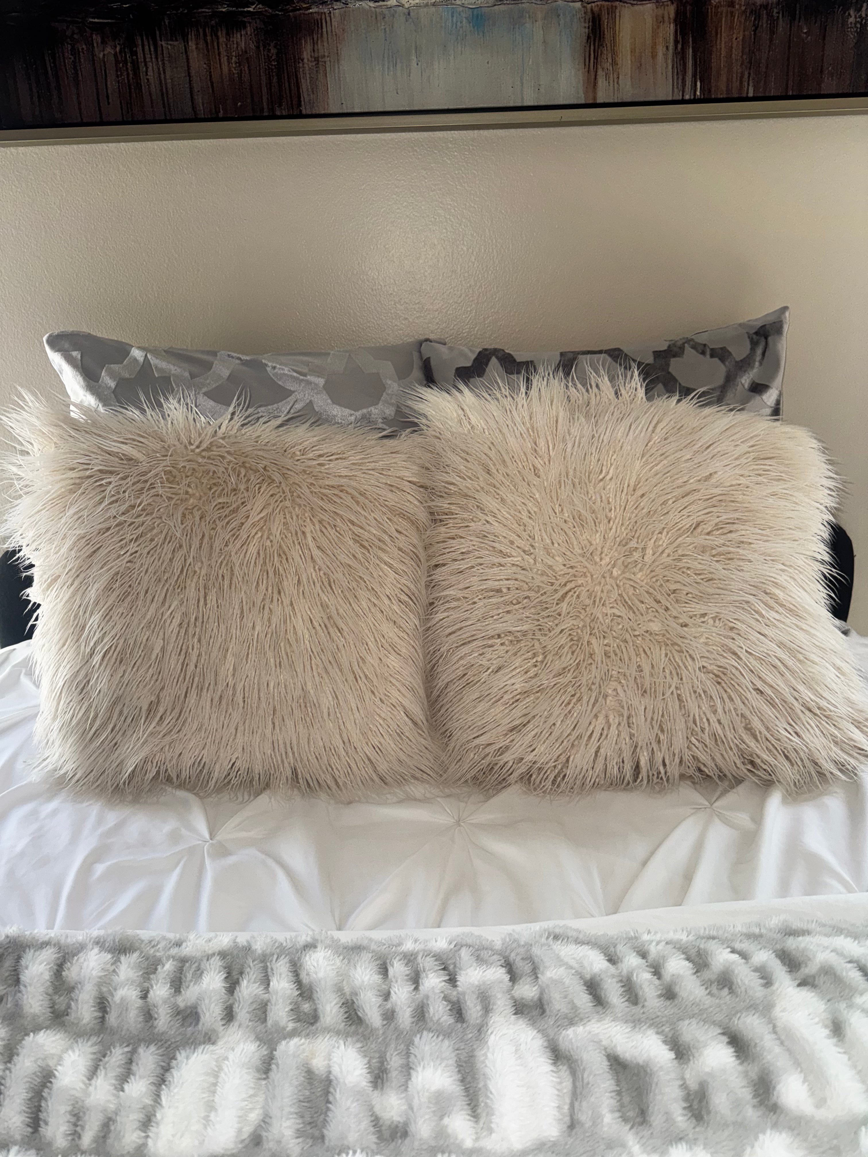 Z- Gallerie Bedding Set